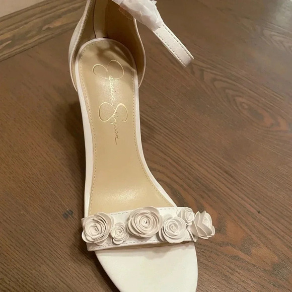 Jessica Simpson White Flower Open Toe Sandals Sz 8 Wedge Platform Style Jeffina - Picture 2 of 7